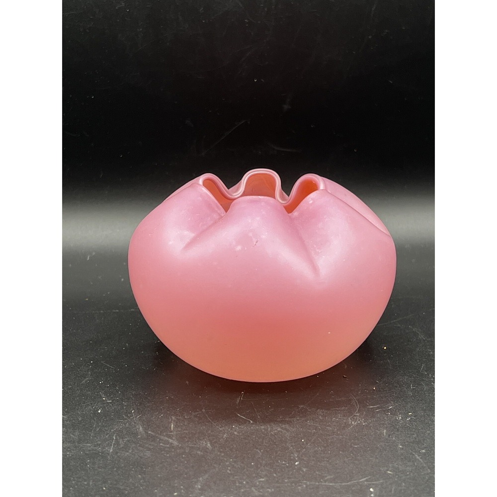 VTG Pale Pink Satin Glass Rose Bowl‎ Vase Crimped Folded Edge Hand Blown 3" x 4"